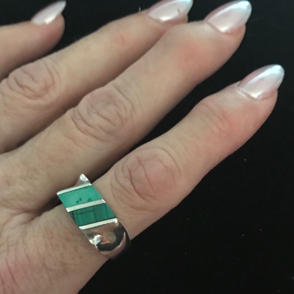 Sterling Silver Ring - Picture 2 of 6